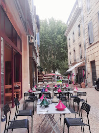 Atmosphère du Restaurant marocain GOÛTS ORIENTAUX à Arles - n°15