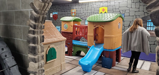 Toy Store «King Arthurs Court Toys», reviews and photos, 3040 Madison Rd, Cincinnati, OH 45209, USA