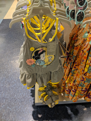 Toy Store «Disney Store», reviews and photos, 2701 Bergen Town Center, Paramus, NJ 07652, USA