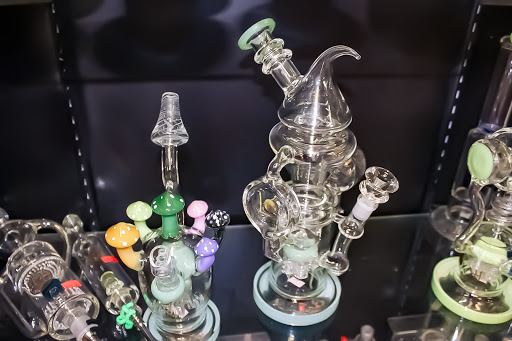 Tobacco Shop «Ace Tobacco Shop», reviews and photos, 2501 Lake Ave, Altadena, CA 91001, USA