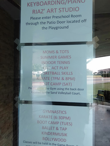 Recreation Center «Mustang Park Recreation Center», reviews and photos, 2223 Kinwest Pkwy, Irving, TX 75063, USA