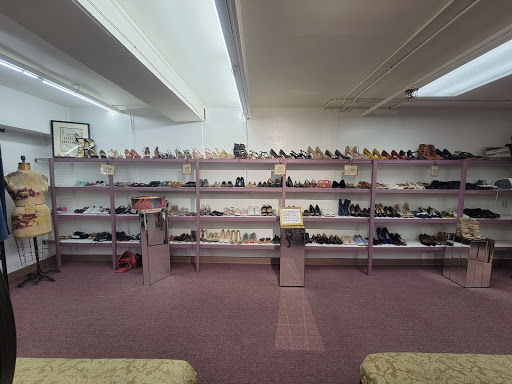 Thrift Store «Restoration Ministries», reviews and photos, 351 W 162nd St, South Holland, IL 60473, USA