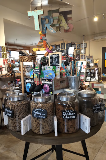 Pet Store «Four Paws on the Beach», reviews and photos, 144 Laneda Ave, Manzanita, OR 97130, USA