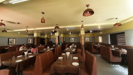 Michi,s Restaurant - Ground Floor Akshardeep Apartment B Street, 4, University Rd, Indira Circle, Rajkot, Gujarat 360005, India