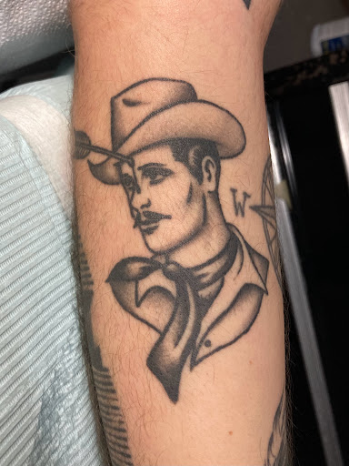 Tattoo Shop «Gnostic Tattoo», reviews and photos, 1089 Flushing Ave, Brooklyn, NY 11237, USA