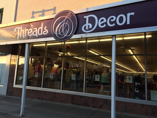 Threads & Decor - Brand Name Consignments, Purses/Handbags