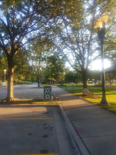 Park «Billie Limacher Bicentennial Park», reviews and photos, 201 W Jefferson St, Joliet, IL 60432, USA