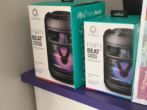 Cell Phone Store «MetroPCS Authorized Dealer», reviews and photos, 12915 Walsingham Rd, Largo, FL 33774, USA