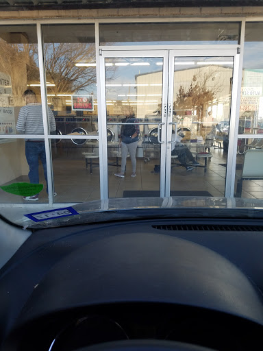 Laundry Service «The Laundry Basket», reviews and photos, 417 W Euless Blvd #100, Euless, TX 76040, USA