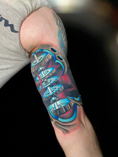 Explore mens memorial tattoo ideas, creative tattoo ideas in Arlington, available at Urbans Tattoo & Piercing Studio South