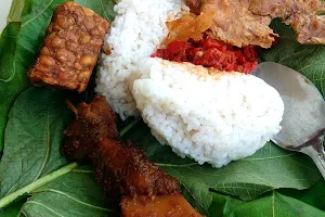 Nasi Jamblang Mang Dul RSMP image