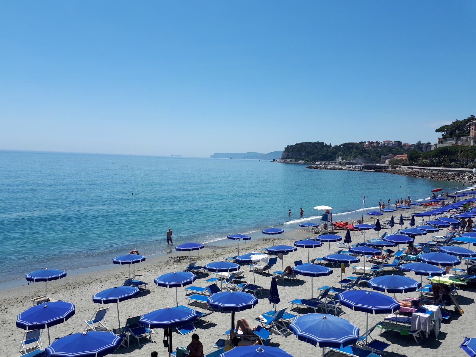 Fotografie cu Spiaggia Piani zona parțial reamenajată