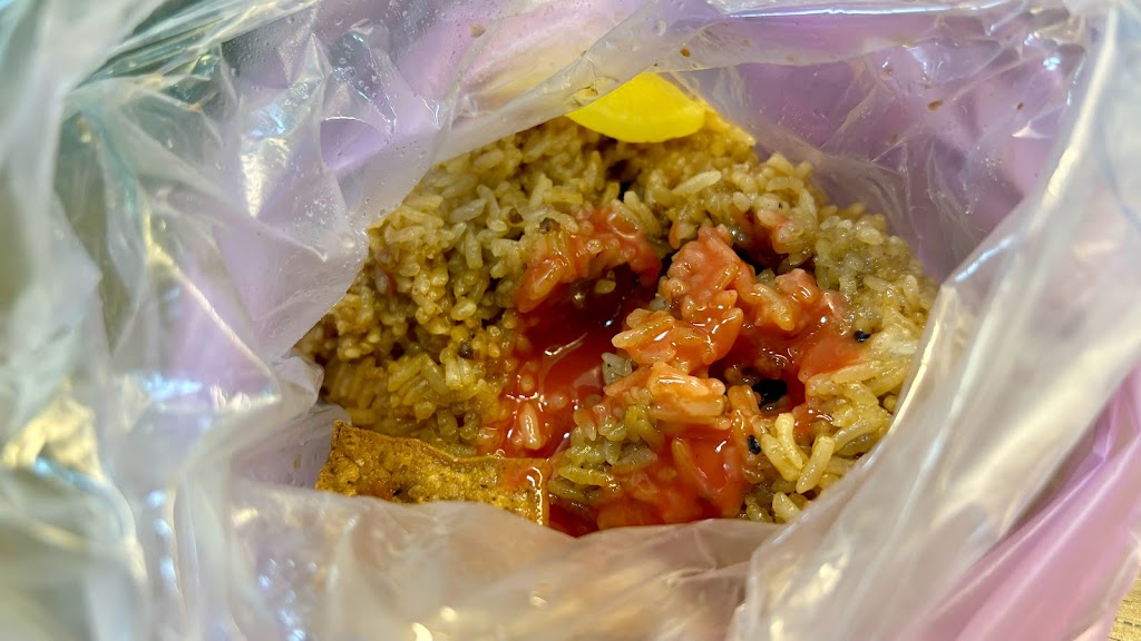 光明街油飯 的照片