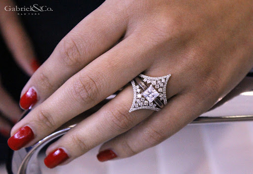 Jewelry Store «Jordan Jewelers Inc», reviews and photos, 202 W 1st Ave, Albany, OR 97321, USA