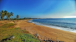 Hambantota Beach'in fotoğrafı düz ve uzun ile birlikte