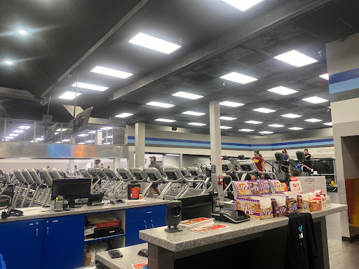 Health Club «Crunch - Cerritos», reviews and photos, 11881 Del Amo Blvd, Cerritos, CA 90703, USA