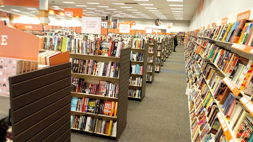 Used Book Store «2nd & Charles», reviews and photos, 2904 Prince William Pkwy, Woodbridge, VA 22192, USA