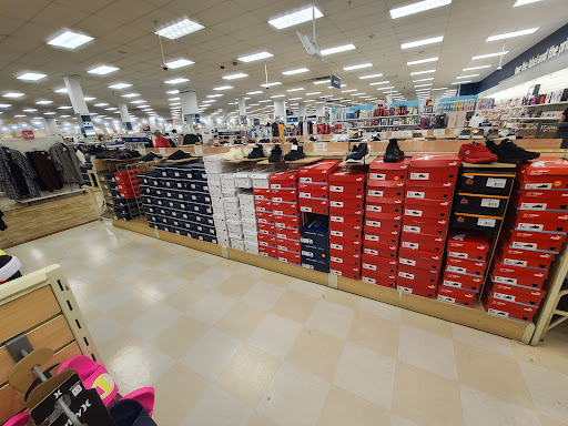 Department Store «Marshalls & HomeGoods», reviews and photos, 200 Petersville Rd, New Rochelle, NY 10801, USA