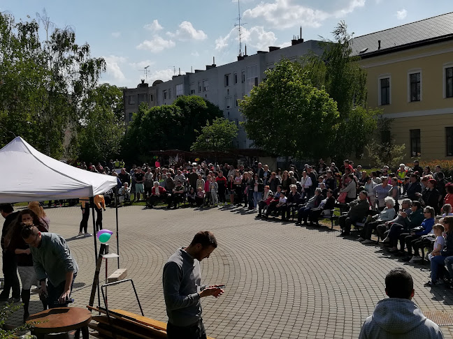 Egyesített Közmüvelődési Intézmény és Könyvtár - Könyvtár