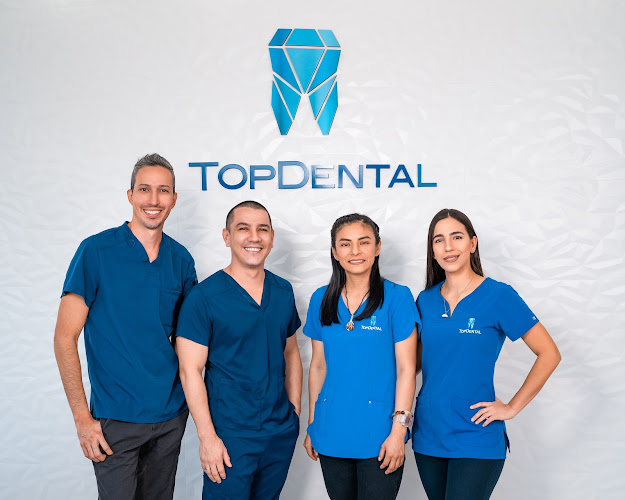 Opiniones de TopDental - Dr. Victor Carreno, M.Sc. OMFS, Dentist and Oral Surgeon en Manta - Dentista