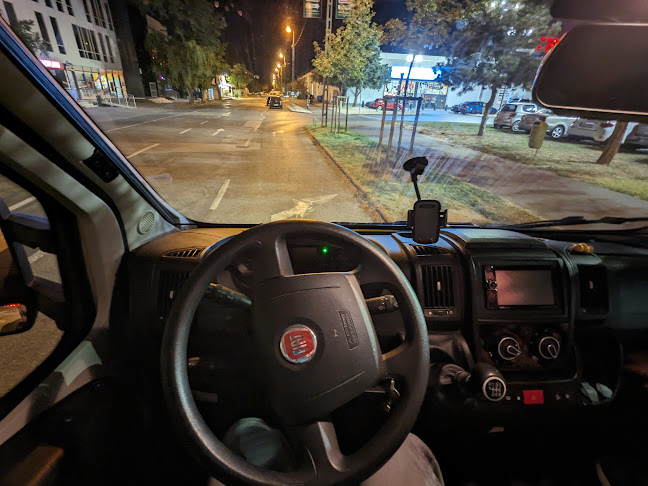 Comentarii opinii despre Karavánvilág Lakóautó Kölcsönzés-Bérlés Marbellatrans Kft.