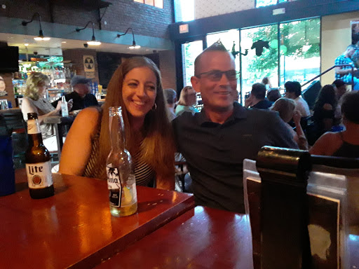 Piano Bar «Blue Moon Dueling Piano Bar & Restaurant», reviews and photos, 5485 Mills Civic Pkwy, West Des Moines, IA 50266, USA