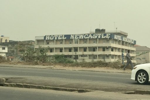Hotel Newcastle, 11 Adebayo Mokuolu St, Anthony Village, Lagos, Nigeria, Park, state Lagos