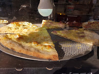 Plats et boissons du Pizzas à emporter Camion Pizza chez Papa à Marseille - n°4