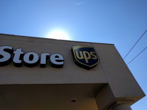 Shipping and Mailing Service «The UPS Store», reviews and photos, 6505 E Central Ave, Wichita, KS 67206, USA