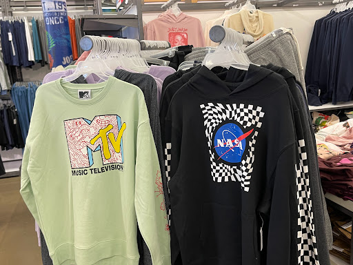 Clothing Store «Old Navy», reviews and photos, 23672 US Hwy 19 N, Clearwater, FL 33765, USA