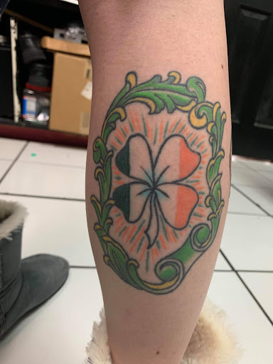 Tattoo Shop «No Egrets Tattoo Studios», reviews and photos, 1128 College St, Clarksville, TN 37040, USA