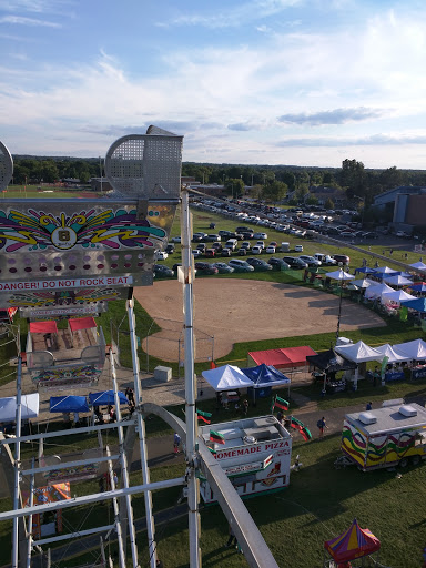 Park «Beecher Center», reviews and photos, 901 Game Farm Rd, Yorkville, IL 60560, USA