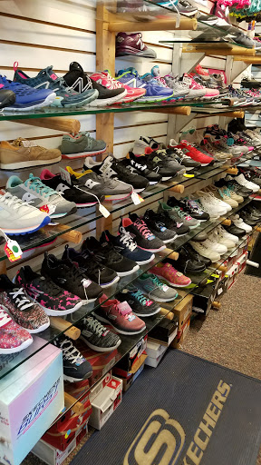 Shoe Store «Heel & Sole Shoes», reviews and photos, 708 Mangrove Ave, Chico, CA 95926, USA