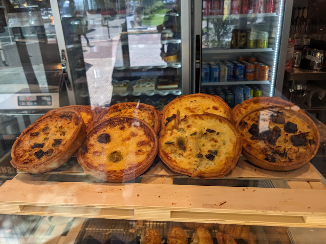 Panet Andorra - Forn de Pa, Pastisseria i Cafeteria - Tienda de ultramarinos