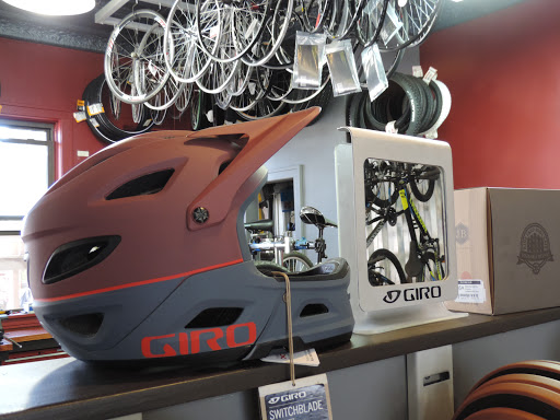 Bicycle Store «The Bike Hub», reviews and photos, 495 N Main St, Glen Ellyn, IL 60137, USA