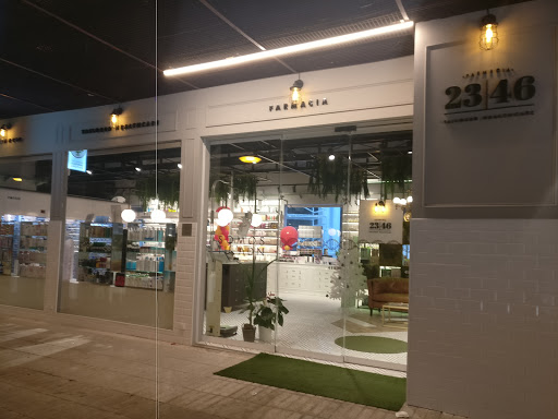 Información y opiniones sobre Farmacia Azca de Madrid