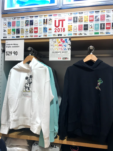 UNIQLO Beverly Center