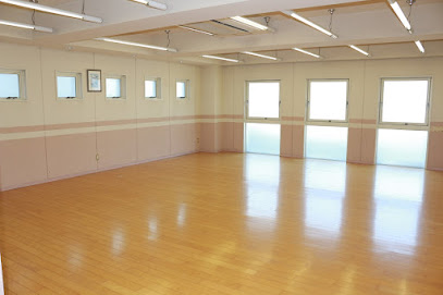 LOICXチアダンススクール 名古屋西幼稚園校