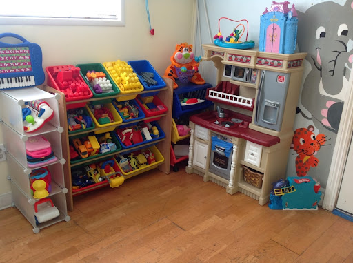 Day Care Center «TITI MICKEY FAMILY DAY CARE», reviews and photos, 20624 Skouras Dr, Winnetka, CA 91306, USA