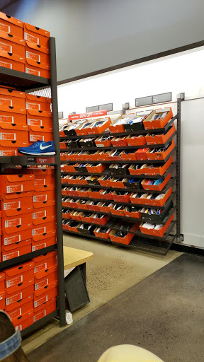 Sporting Goods Store «Nike Factory Store», reviews and photos, 20 Killingworth Tpke #155, Clinton, CT 06413, USA