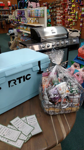 Pet Supply Store «Lazy Creek Discount Pet Food & Supplies», reviews and photos, 351 E Church St, Leesville, SC 29070, USA