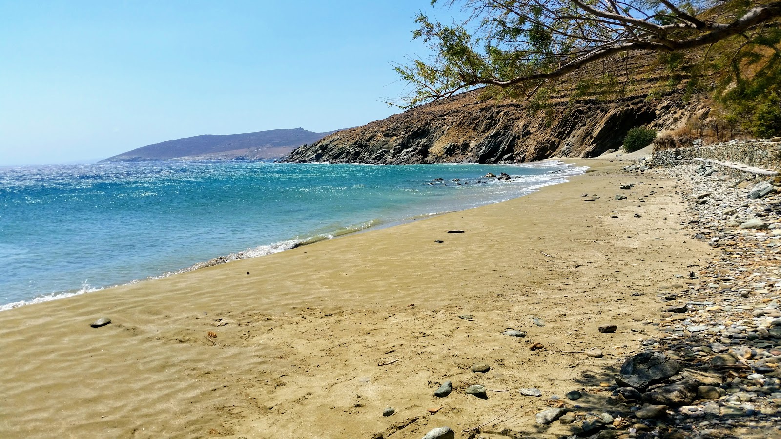 Foto di Santa Margarita con una superficie del sabbia luminosa