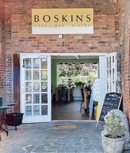 Comments and reviews of Boskins Cafe - Bar - Bistro