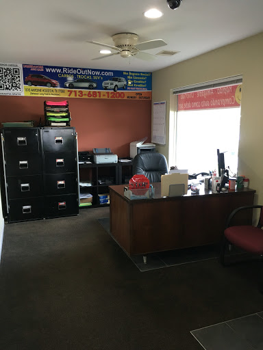 Used Car Dealer «Liquidators Auto Sales», reviews and photos, 1510 Antoine Dr, Houston, TX 77055, USA
