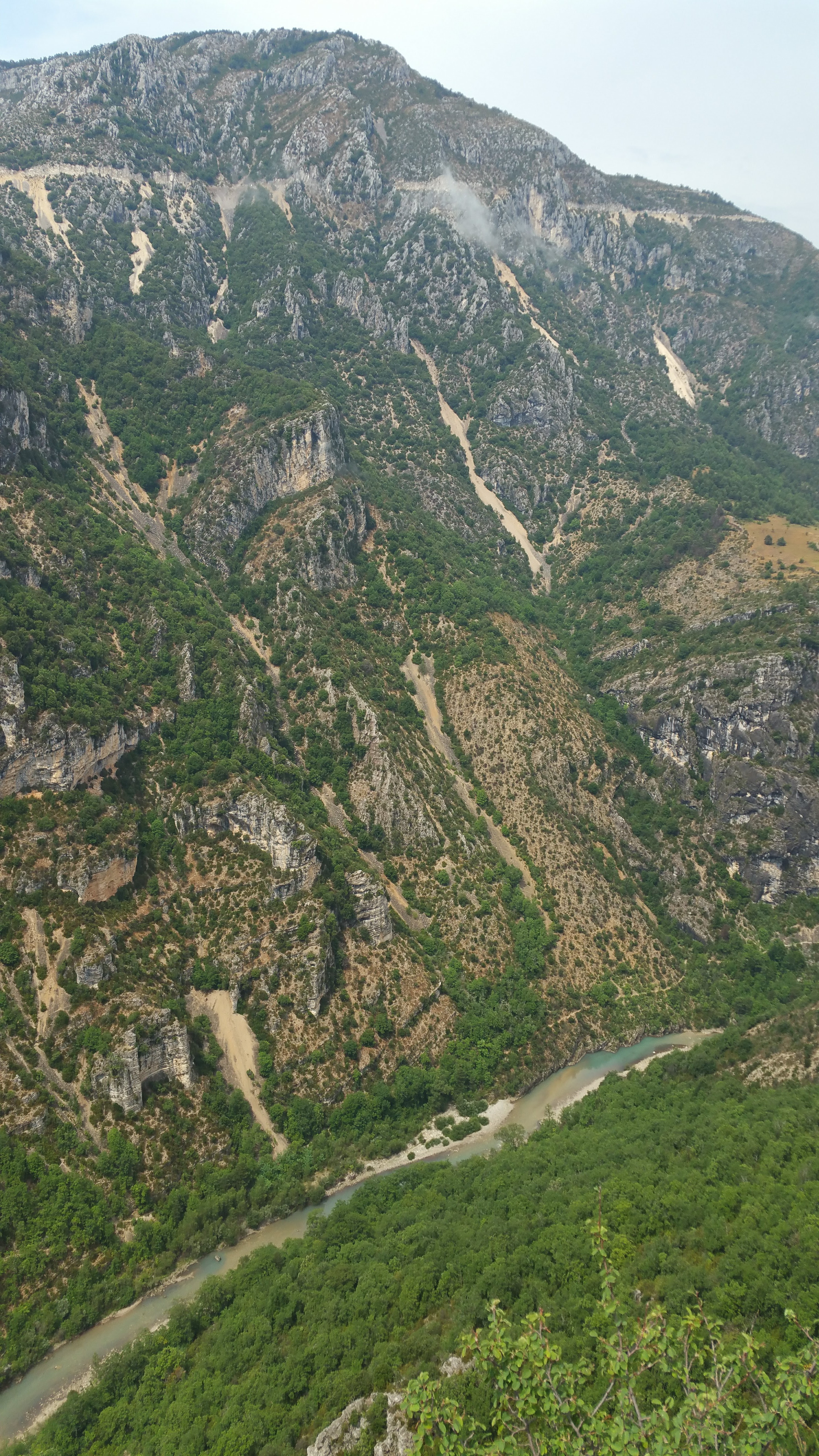 Photo n° 4 de l'avis de Rich. fait le 18/08/2019 à 00:52