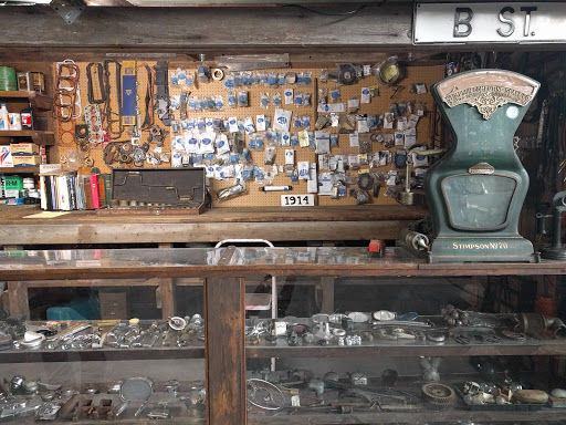 History Museum «Western Antique Aeroplane and Automobile Musem (WAAAM)», reviews and photos, 1600 Air Museum Rd, Hood River, OR 97031, USA