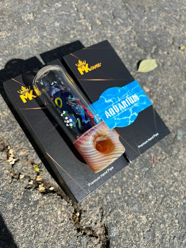 Vaporizer Store «Happy Rock Smoke Shop», reviews and photos, 334 NE 72nd St, Kansas City, MO 64118, USA