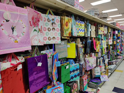 Discount Store «Dollar Castle», reviews and photos, 29880 Southfield Rd, Southfield, MI 48076, USA