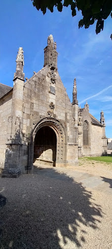 Lampaul guimiliau à Lampaul-Guimiliau