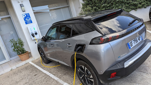 Borne de recharge de véhicules électriques DRIVECO Charging Station Sari-Solenzara